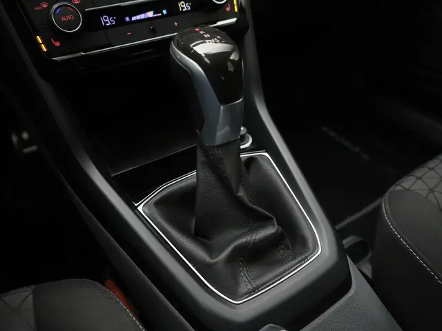 Volkswagen T-Cross 1.0TSI/110PK DSG Style 2019 Benzine 15