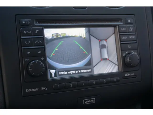 Nissan QASHQAI 1.6 360 2013 Benzine 17