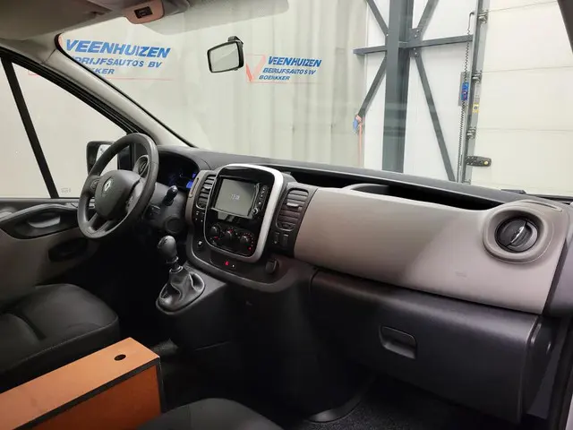 Renault Trafic 1.6dCi Trekhaak Euro 6! 2016 Diesel 7