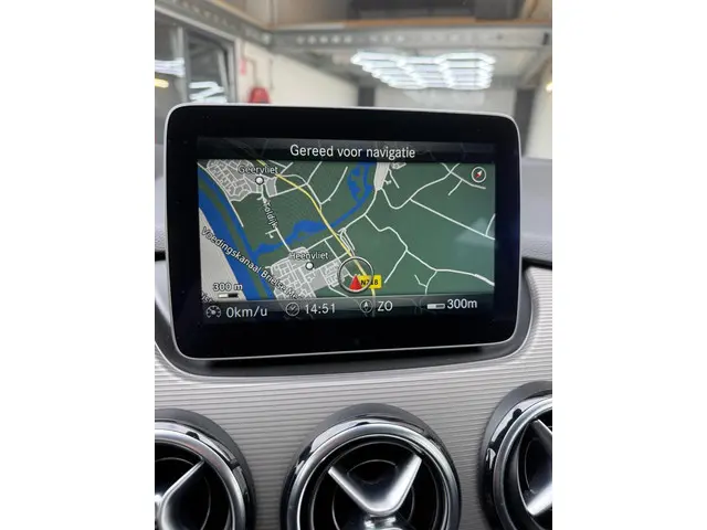 Mercedes-Benz B-Klasse 180 Ambition 2018 Benzine 24