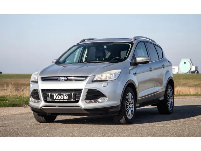 Ford Kuga 1.6 Titanium 2013 Benzine 40