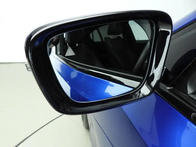 BMW 3 Serie Sedan 330d xDrive 2024 Diesel 42