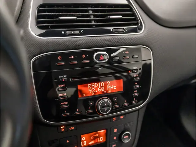 Fiat Punto Evo 0.9 TwinAir Sport 2013 Benzine 8