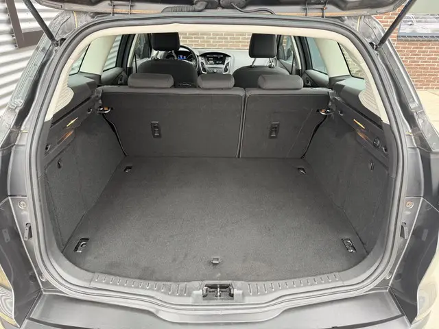 Ford Focus Wagon 1.0 Titanium 2016 Benzine 25