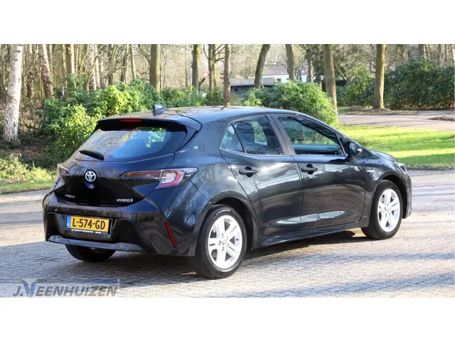 Toyota Corolla 1.8 Hybrid Business 2020 Hybride Benzine 10