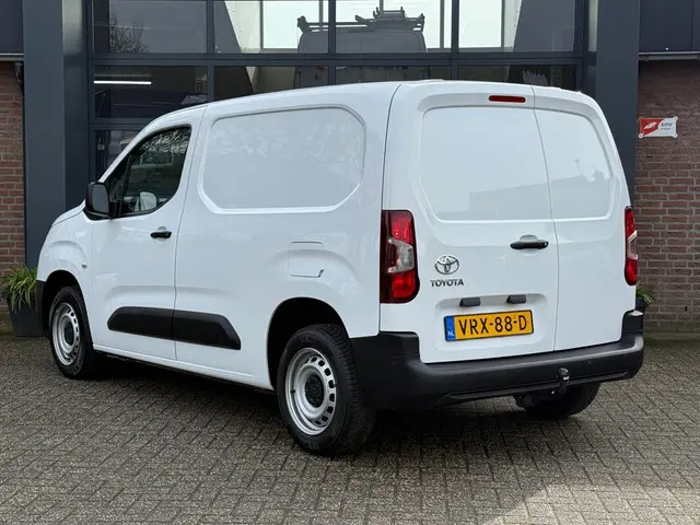 Toyota ProAce CITY 1.5 D-4D Cool|trekhaak 2022 Diesel 13