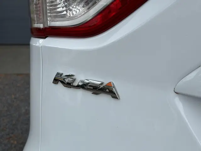 Ford Kuga 1.5 Titanium 2014 Benzine 28