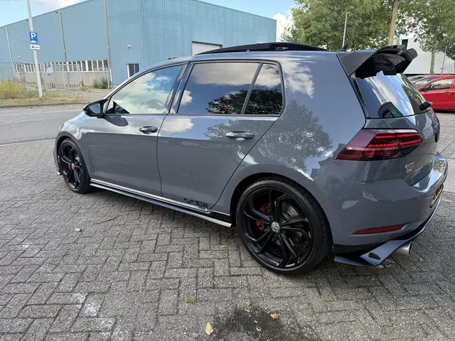 Volkswagen Golf 2.0 TSI GTI TCR 2019 Benzine 30