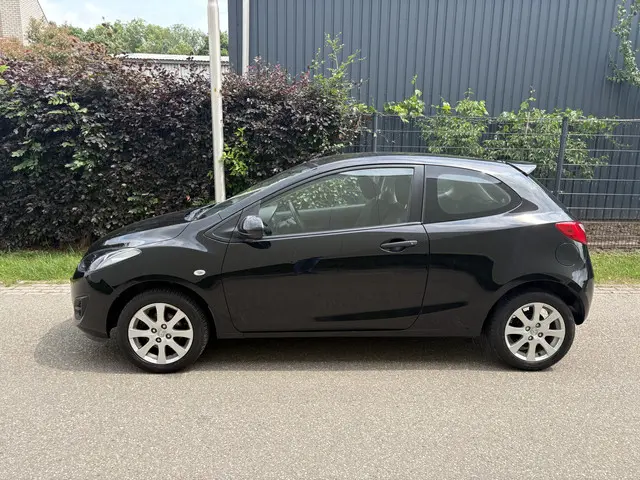Mazda 2 1.3 XS / ELEC RAMEN / 3-DEURS / 143dkm! NAP! 2013 Benzine 3