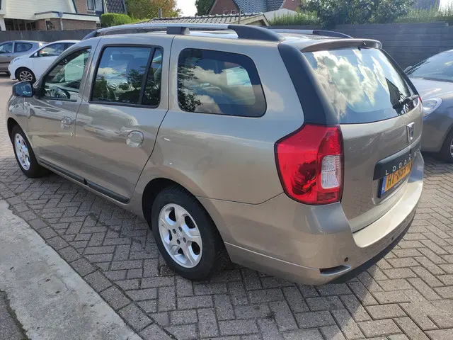 Dacia Logan MCV TCe 90 Lauréate 2016 Benzine 4