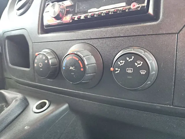 Renault Master 2.3 2013 Diesel 10