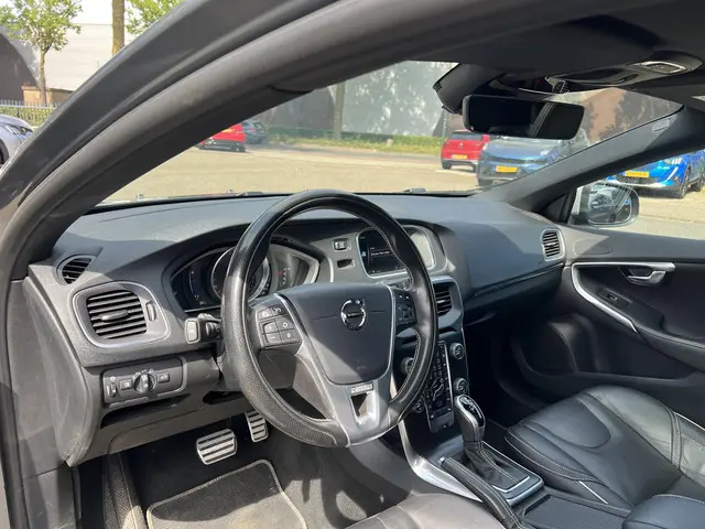 Volvo V40 1.5 T3 Polar+ Sport 2019 Benzine 16