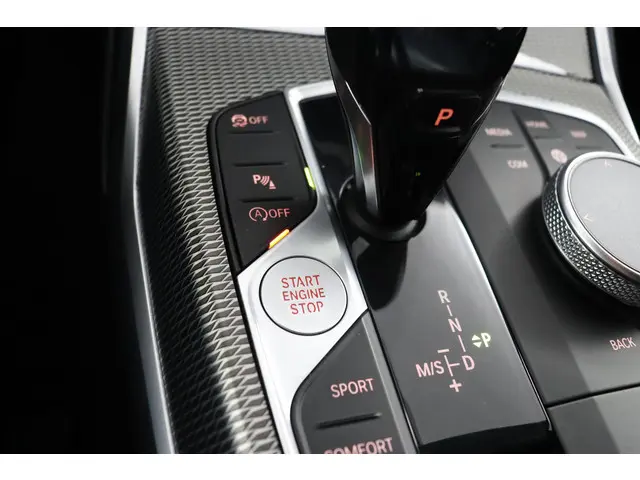 BMW 3 Serie 330i High Executive 2020 Benzine 58