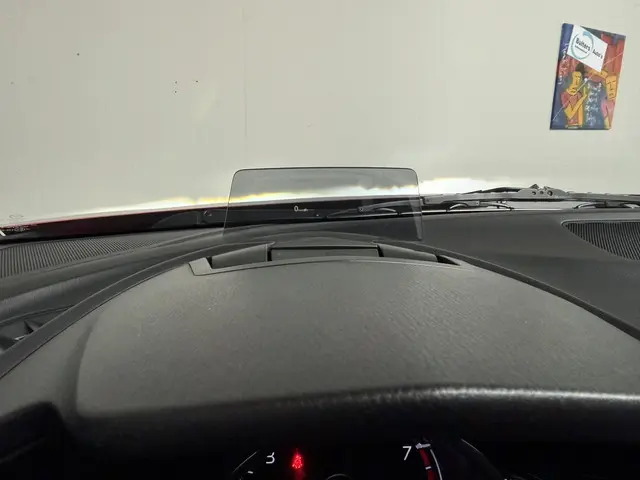 Mazda 3 2.0 SkyActiv-G 165pk SPORTSLINE 2018 Benzine 38