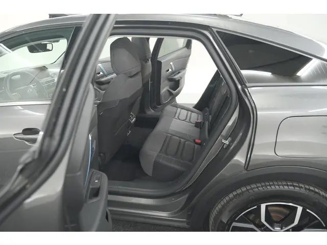 Citroën ë-C4 Shine 50 kWh 2022 Elektrisch 33