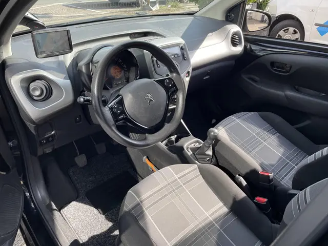 Peugeot 108 1.0 e-VTi Active 2018 Benzine 6