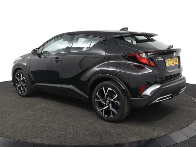 Toyota C-HR 2.0 Hybrid Dynamic 2021 Hybride Benzine 12