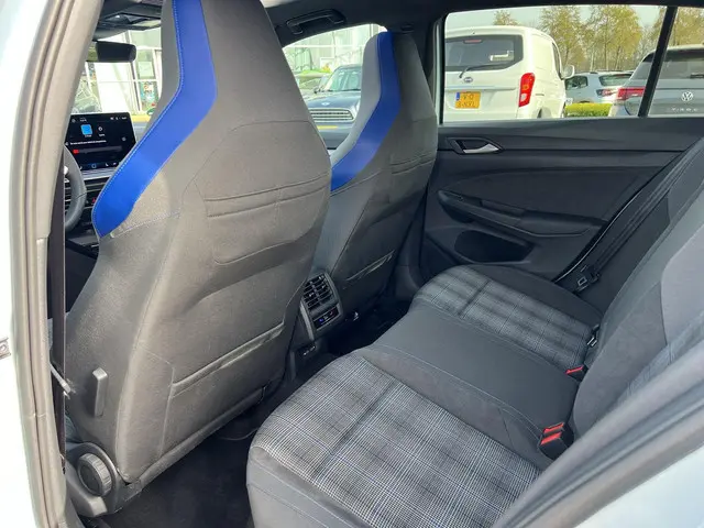 Volkswagen Golf 1.5 eHybrid GTE 2025 Hybride Benzine 13