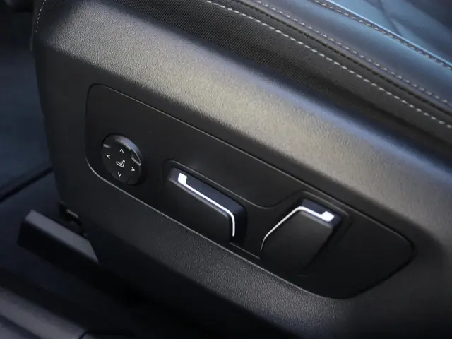 BMW 5 Serie Touring 550e xDrive 2025 Hybride Benzine 17