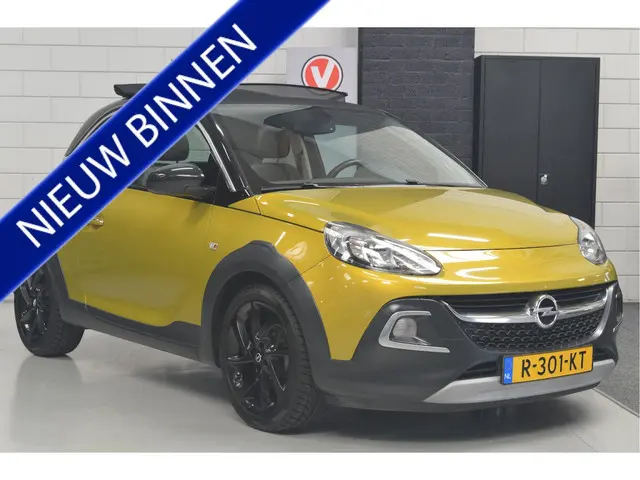 Opel ADAM 1.2 2015 Benzine