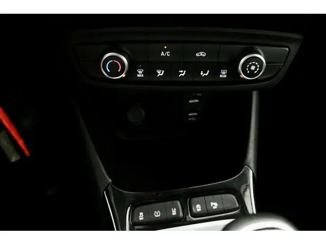 Opel Crossland X 1.2 Turbo Edition zwart 2019 Benzine 20