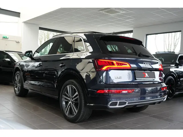 Audi Q5 55 TFSI e S Edition 2020 Hybride Benzine 8