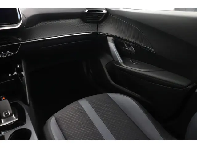 Peugeot 2008 1.2 PureTech GT-Line 2020 Benzine 20