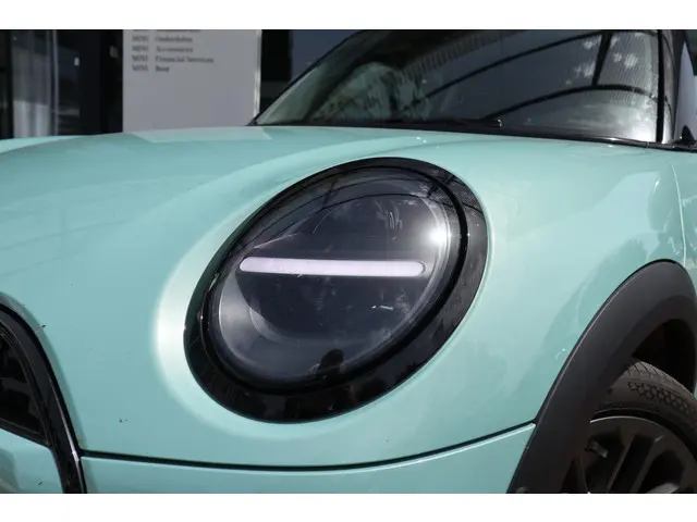 MINI 3-Deurs Cooper C 2024 Benzine 10