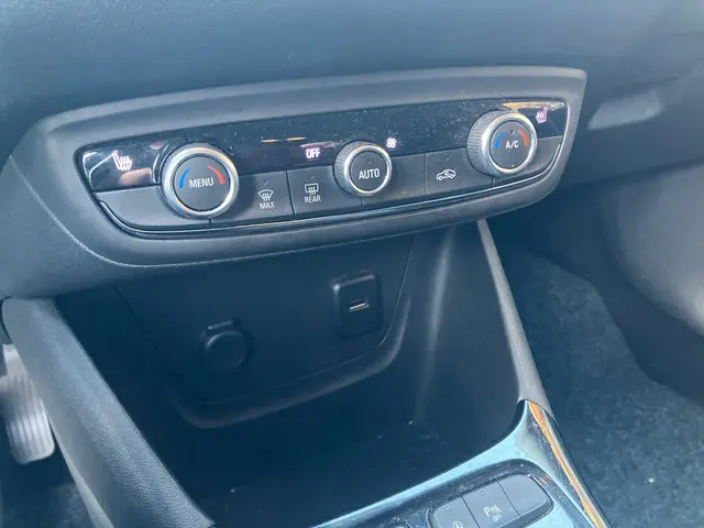 Opel Crossland X 1.2 Selection 2021 Benzine 12