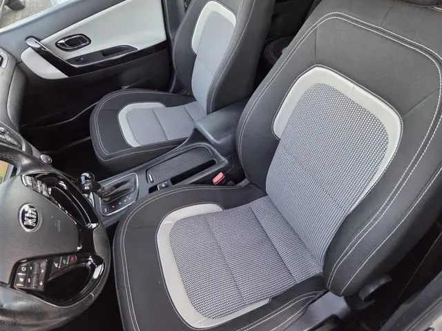 Kia cee'd 1.6 GDI Super Pack/vol opties 2014 Benzine 10