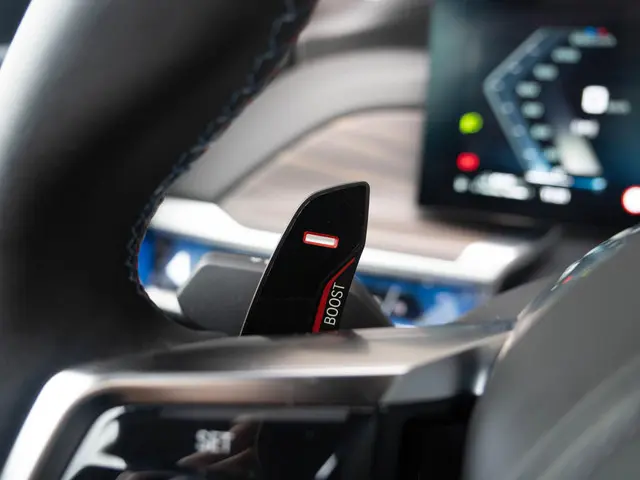 BMW 7 Serie Sedan M760e 2024 Hybride Benzine 22