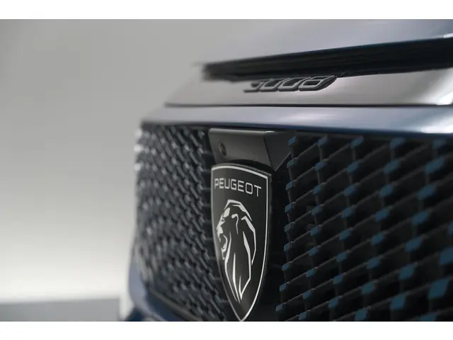 Peugeot 5008 1.2 Hybrid 136 GT 2024 Hybride Benzine 15