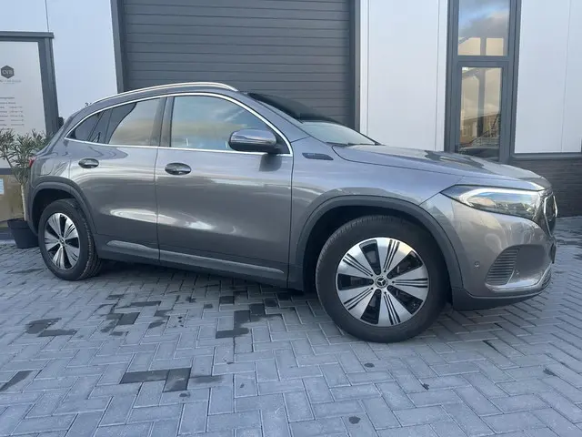 Mercedes-Benz EQA 250 Edition 1 67 kWh 2021 Elektrisch 5