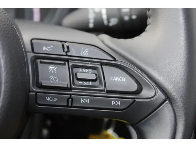 Toyota Aygo X 1.0 VVT-i MT Play 2025 Benzine 33