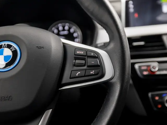 BMW X1 xDrive25e Sportline 2022 Hybride Benzine 19