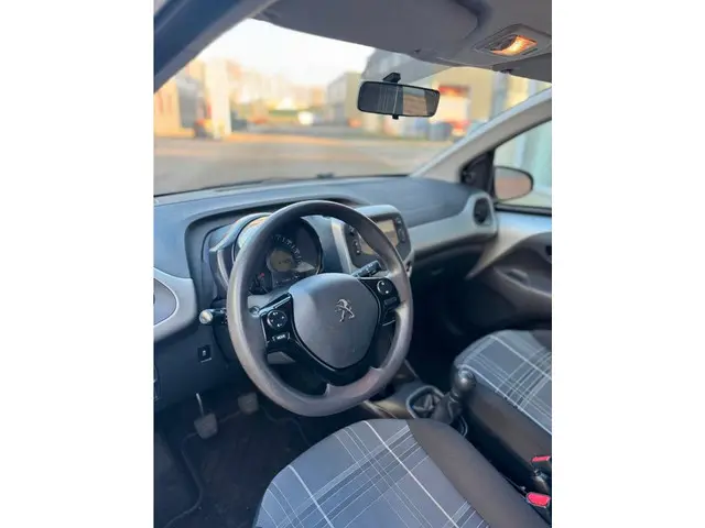 Peugeot 108 1.0 Blue Lion | 2016 | NAP 2016 Benzine 7