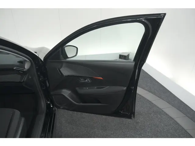Peugeot 208 PureTech 75 Active 2023 Benzine 56