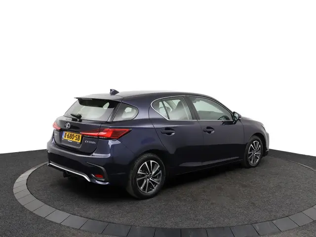 Lexus CT 2