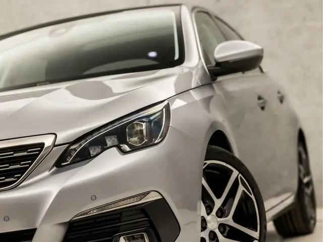 Peugeot 308 1.2 PureTech Sport 2018 Benzine 17