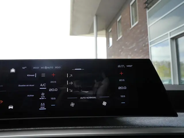 Peugeot 5008 1.2 Hybrid 136 Allure 2025 Hybride Benzine 24