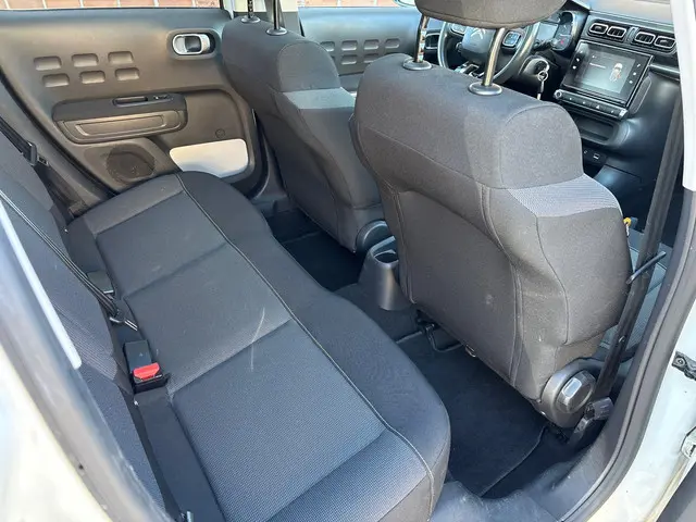 Citroën C3 1.2 PureTech Shine 2017 Benzine 9