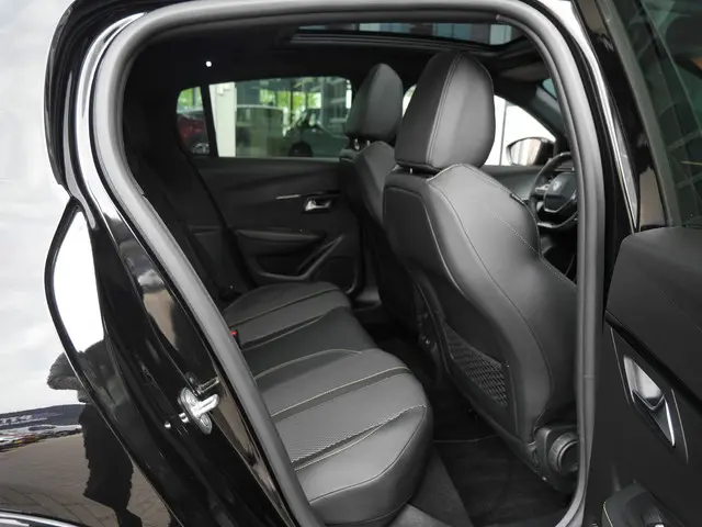Peugeot e-208 EV GT 51 kWh 2024 Elektrisch 14