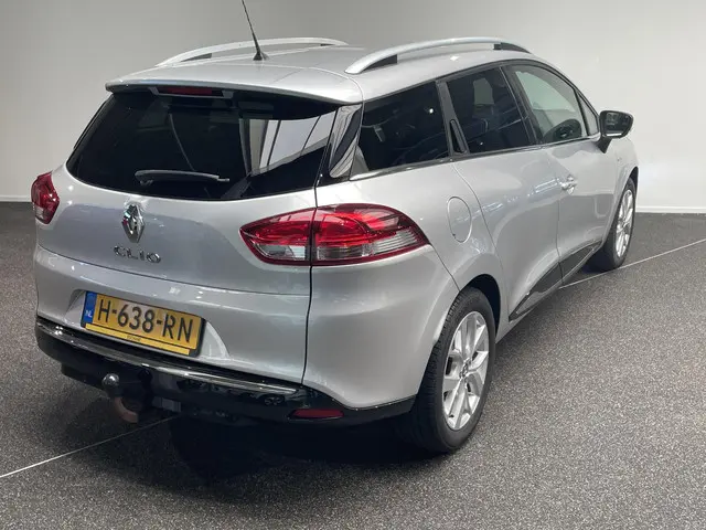 Renault Clio Estate 0.9 TCe Limited 2020 Benzine 2