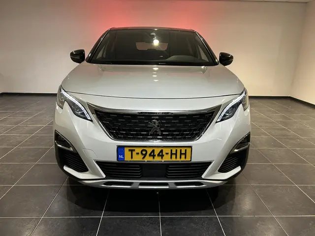 Peugeot 3008 1.6 PureTech GT Line 2020 Benzine 17