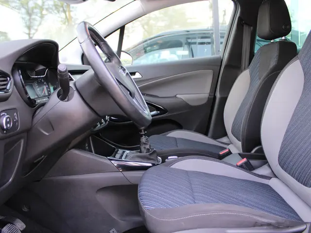 Opel Crossland X 1.2 Turbo 120 Jaar Edition 2019 Benzine 13