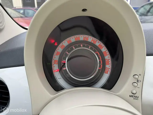 Fiat 500 1.2 Lounge 2013 Benzine 13