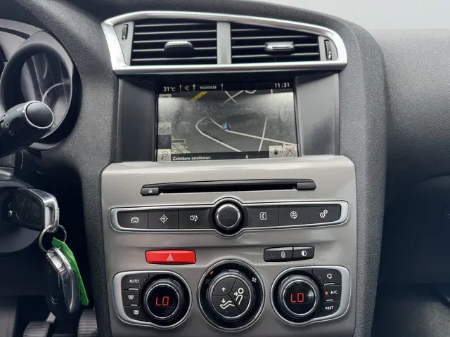 Citroën C4 1.2 PureTech Feel Collection 2015 Benzine 35