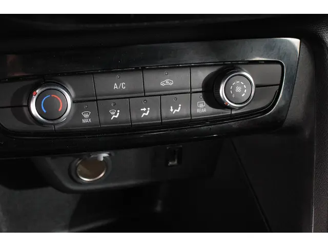 Opel Corsa 1.2 100pk turbo GS Line 2023 Benzine 18