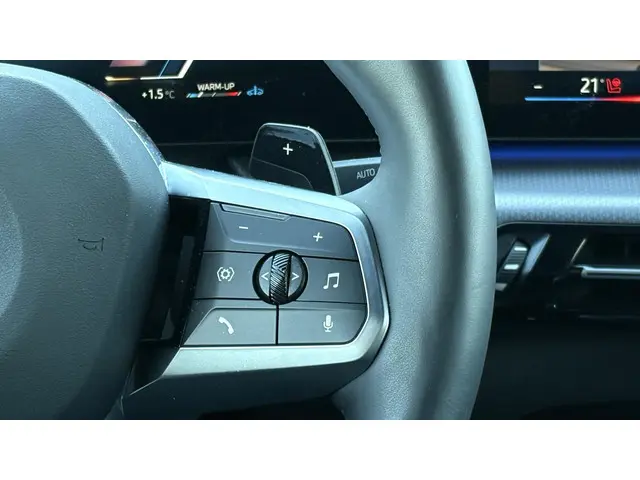 BMW X2 sDrive20i 2025 Benzine 12