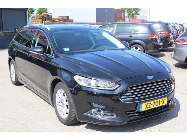 Ford Mondeo Wagon 2.0 TDCi Titanium 2015 Diesel 10